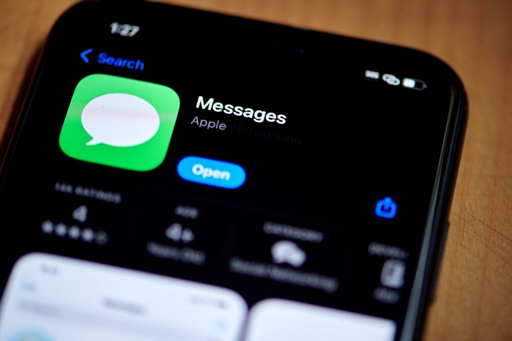 امکان ارسال پیامک خودکار با چتجیپتی؛ افزونه جدید OpenAI برای Apple Messages